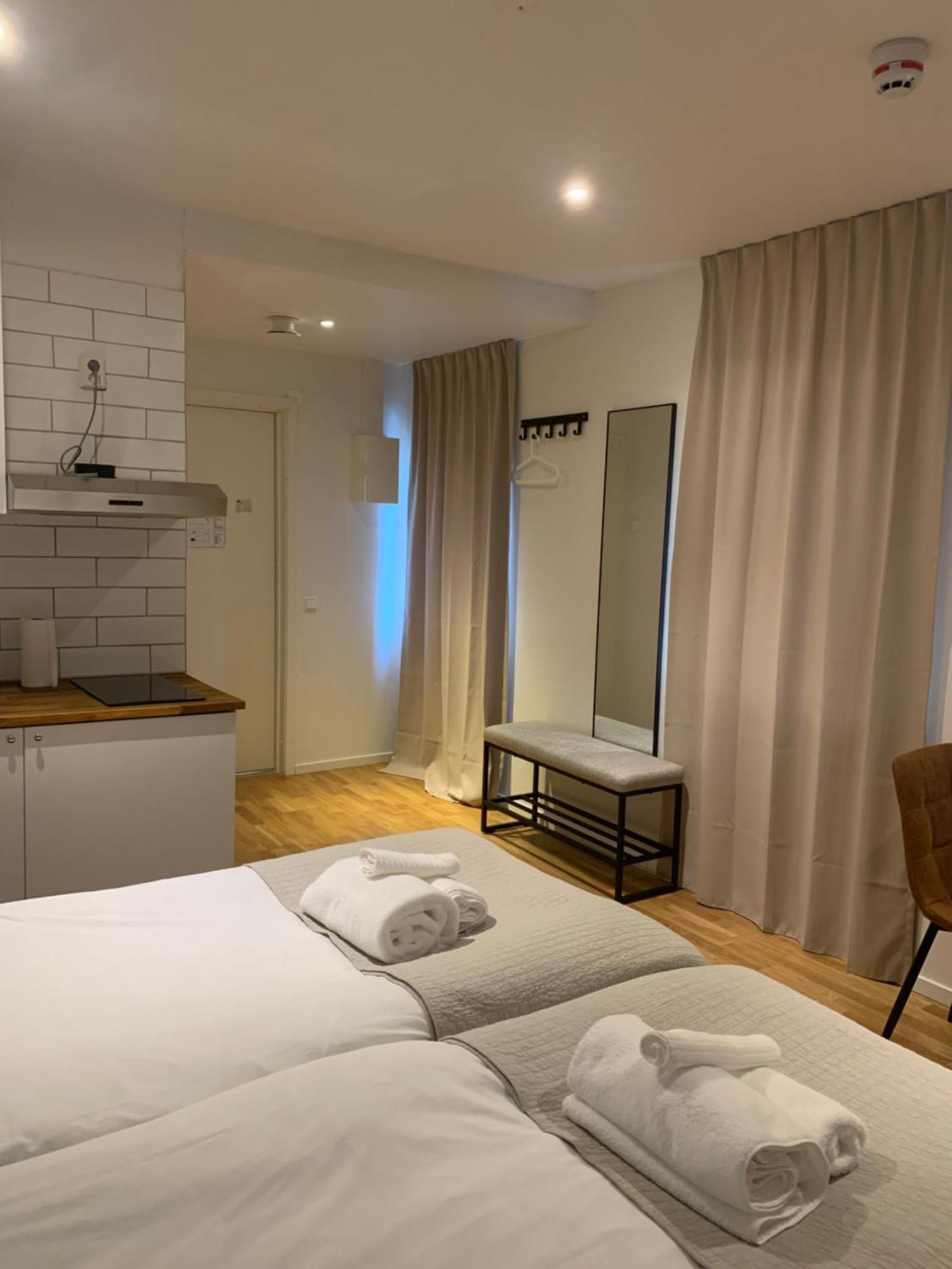 Edsviken Hotell Ab Соллентуна Экстерьер фото